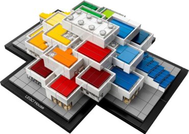 21037-1 - LEGO House - Billund, Denmark
