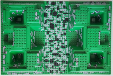 30271px2 - Baseplate, Raised 32 x 48 x 6 with 4 Corner Pits with Rock Path Pattern