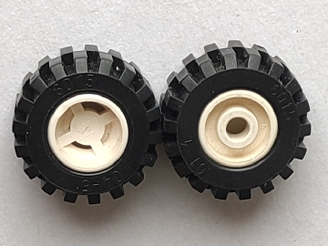 6014ac01 - Wheel 11mm D. x 12mm, Hole Round for Wheels Holder Pin with Black Tire 21mm D. x 12mm - Offset Tread Small Wide (6014a / 6015)