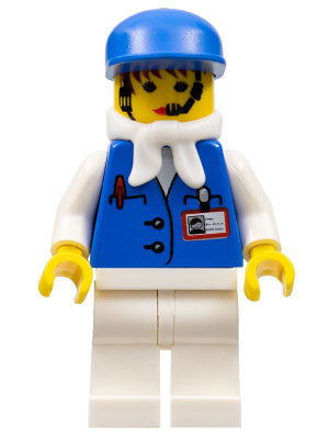 stu013a - Assistant Female with White Bandana, Blue Cap