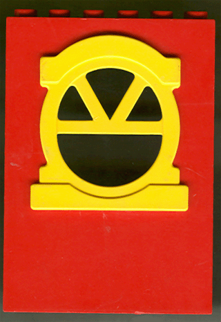 x636c02 - Fabuland Building Wall 2 x 6 x 7 with Round Top Yellow Window