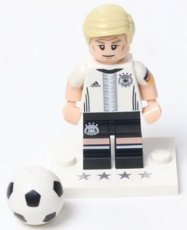 coldfb-7 - Bastian Schweinsteiger, Deutscher Fussball-Bund / DFB (Complete Set with Stand and Accessories)