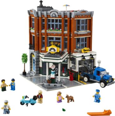 10264-1 - Corner Garage