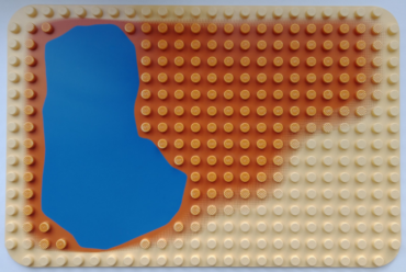2296pb02 - Duplo, Baseplate 16 x 24 with Pond and Orange Sand Pattern