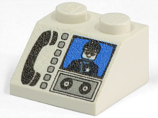 3039px14 - Slope 45 2 x 2 with Phone and Minifigure Pattern