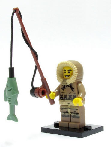 col05-4 - Ice Fisherman, Series 5 (Complete Set with Stand and Accessories)