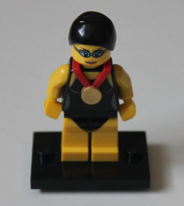 col07-1 - Swimming Champion, Series 7 (Complete Set with Stand and Accessories)
