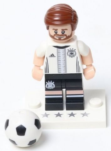 coldfb-6 - Shkodran Mustafi, Deutscher Fussball-Bund / DFB (Complete Set with Stand and Accessories)