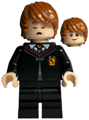 hp416 - Ron Weasley - Gryffindor Robe Clasped, Black Medium Legs, Sleeping / Awake