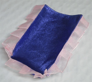 x1925cx1 - Belville Cloth Bed Cover 8 x 13 with Bright Pink Tulle Edge