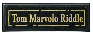 63864pb221 - Tile 1 x 3 with Gold 'Tom Marvolo Riddle' and Border Pattern (Sticker) - Set 76421